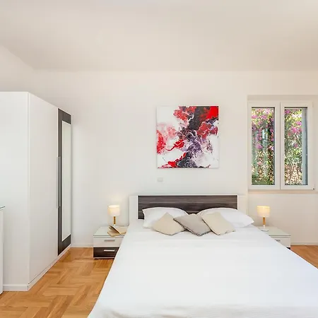 Apartment Downtown Serenity House *