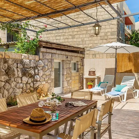 Апартаменты Downtown Serenity House