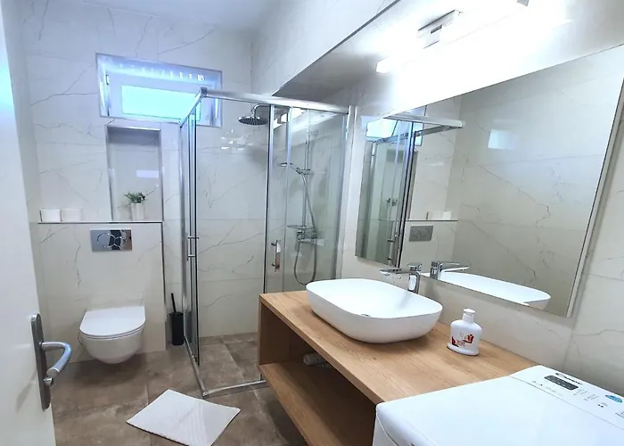 Downtown Serenity House دوبروفينك