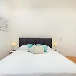 Downtown Serenity House Apartmán